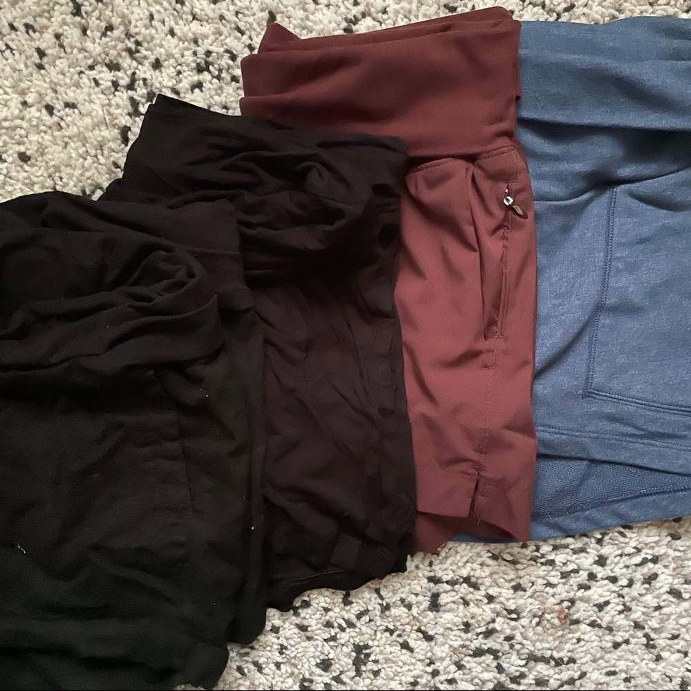 Lot of 4 pair Old Navy maternity shorts